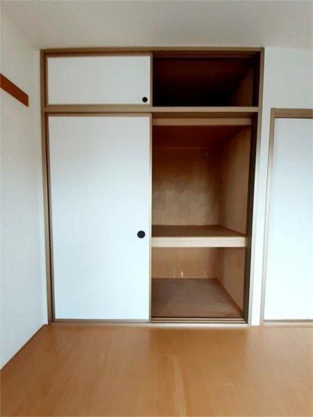 レモンハイツ 収納