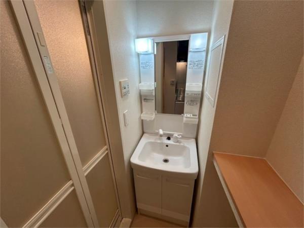 ラピスラズリ 部屋画像
