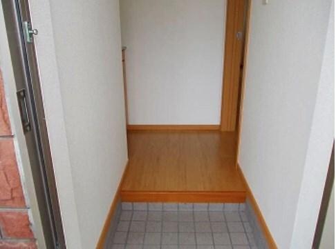 ソレアードII 玄関