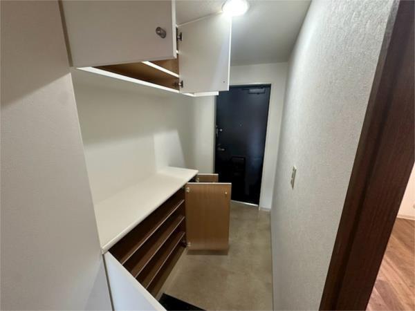 フロンティアホームズ芦屋 玄関