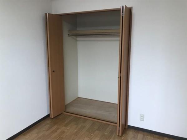 プラグレス 収納