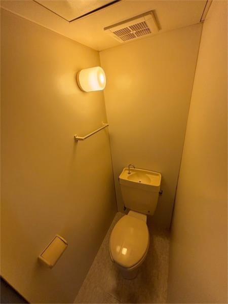 OAFLAT宇佐崎 トイレ
