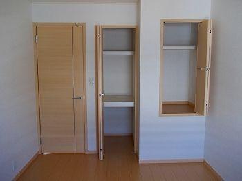 ベル　ブリーズII 収納