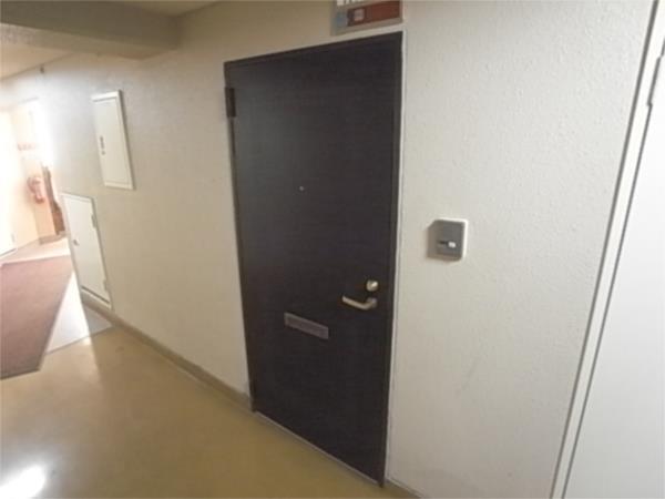 コスモプラザ三宮（525） 玄関