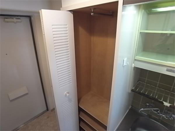 コスモプラザ三宮（525） 収納
