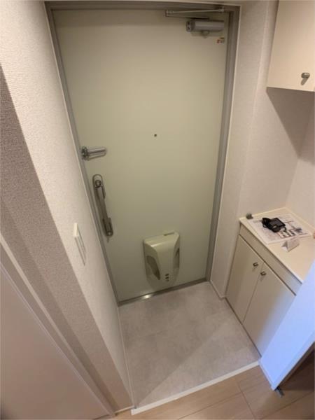 イーストブルー六番館 玄関