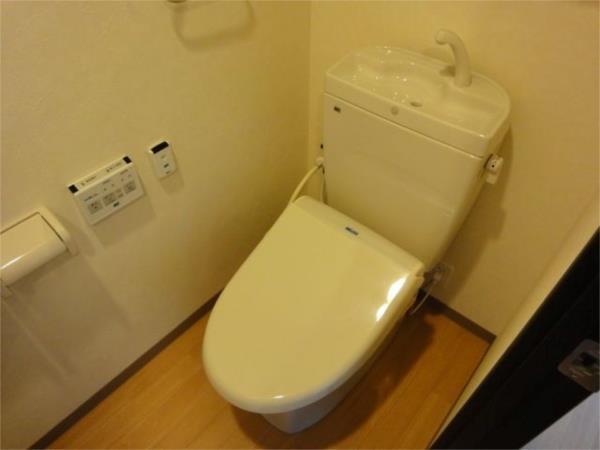 コーポ・サカシタD棟 トイレ