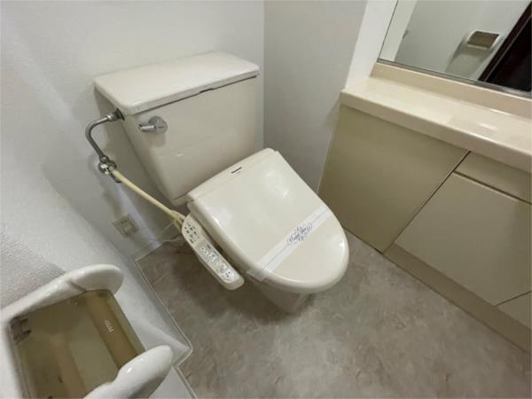 アーデンコート住吉川 トイレ