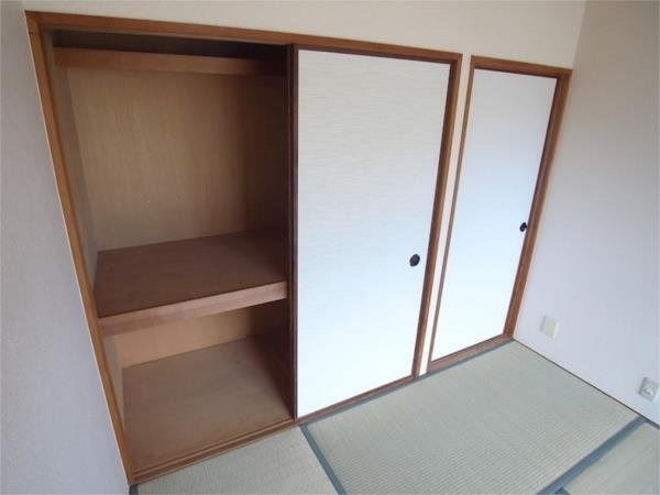 ハイツ菊水 収納