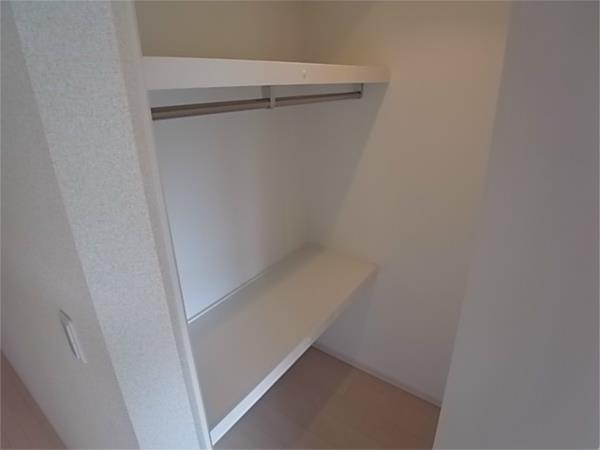 メゾンアイリス 収納