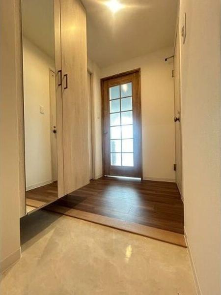 Mica　Eleno苦楽園 玄関