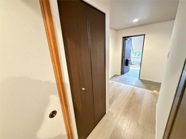 ロイヤル苦楽園 部屋画像