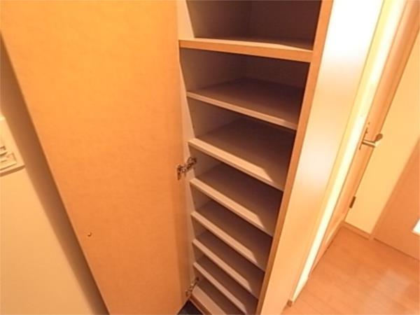 プレサンス神戸メリケンパーク前 玄関