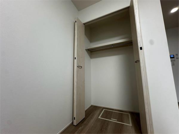 フジパレス西宮今津III番館 収納