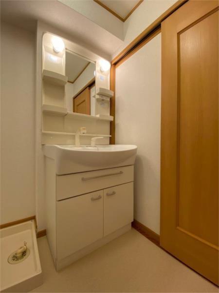 フローラ砥堀B棟 部屋画像
