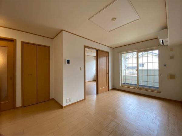フローラ砥堀B棟 リビング