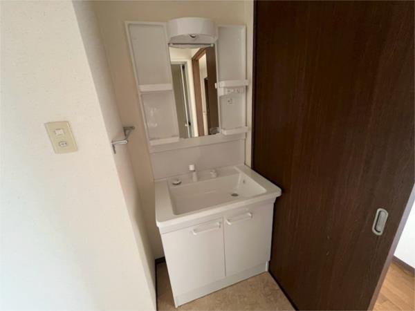 ロイヤルヴィレッジ 部屋画像