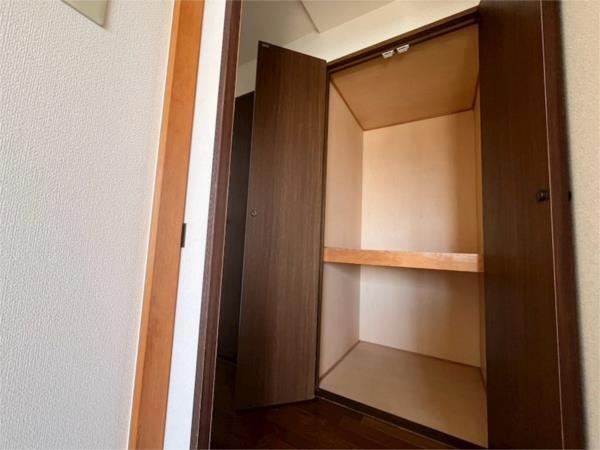ロイヤルヴィレッジ 収納