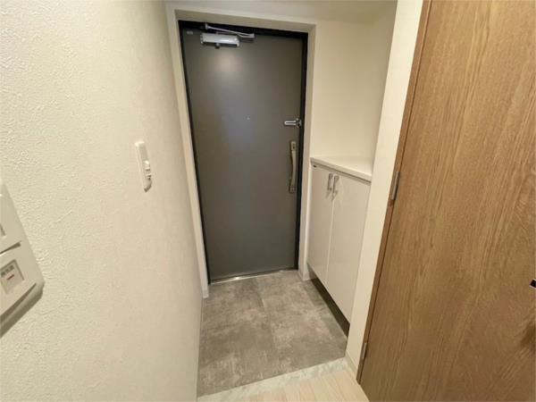 ファーストフィオーレ神戸元町ディモーラ 玄関