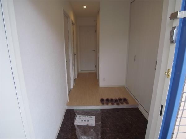 メゾン大原 玄関