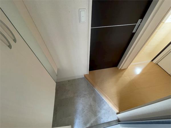 D-room高羽 玄関