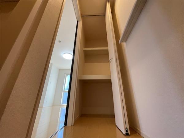 D-room高羽 収納