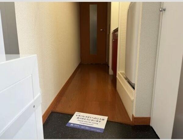 レオパレス御影塚町 玄関