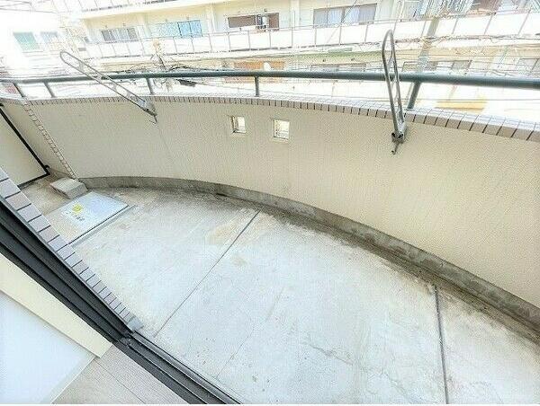 ロイヤルハイム里中 部屋画像