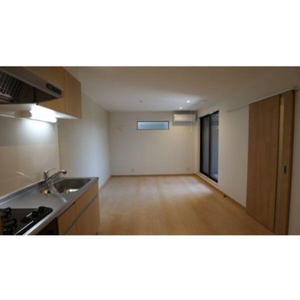 REGALEST Karumo South キッチン
