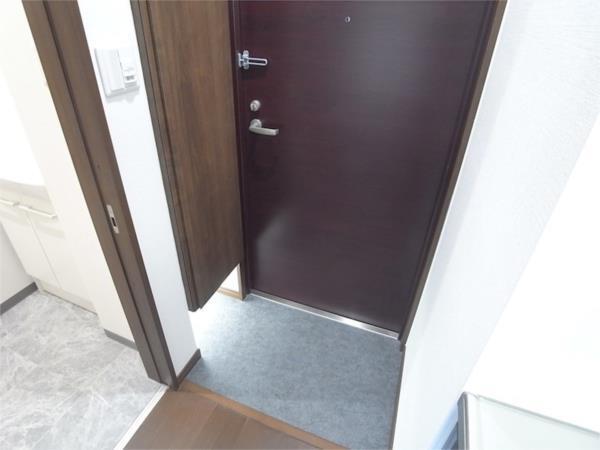 Mano Mansion（505） 玄関