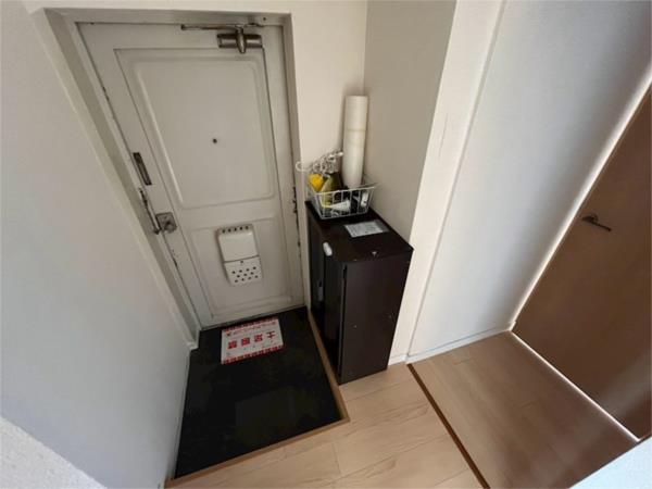 鈴蘭台第3団地第2号棟 玄関