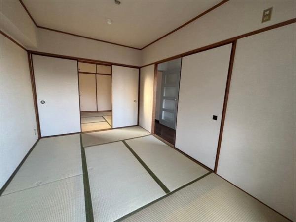 レークヒルI 収納