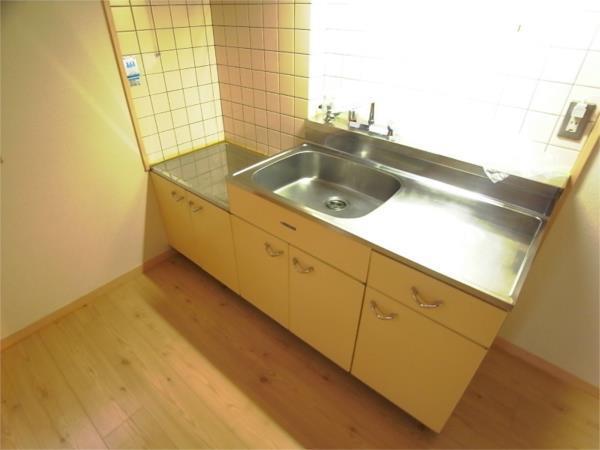 リゾネット柳原 キッチン