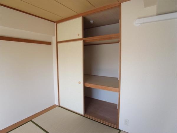 プロスペリテ神戸 収納