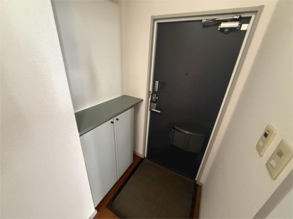 ハイツ天川 玄関