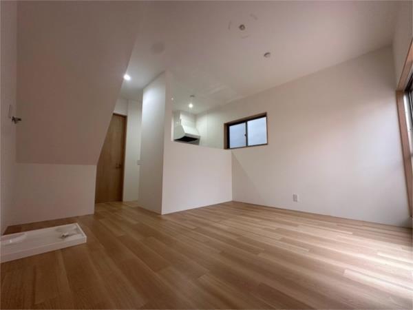 灘北通9丁目一戸建 リビング