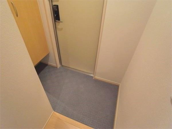 D-room灘北通 玄関