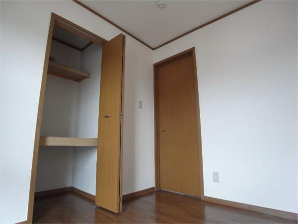 ビレッジコートI 収納