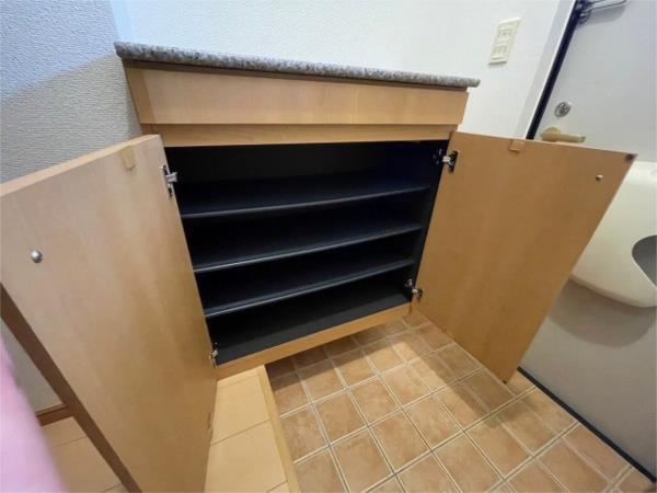 フェアリー鷹取 玄関