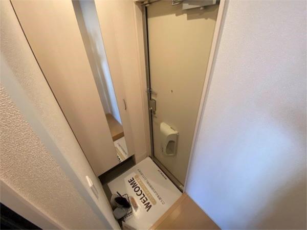 ベルメゾン荒川 玄関