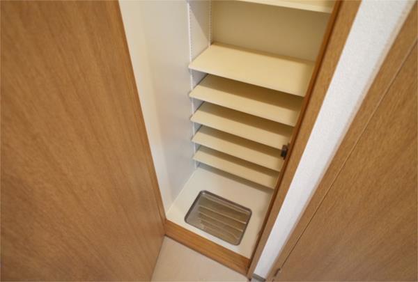 ジェヌイン本山 収納