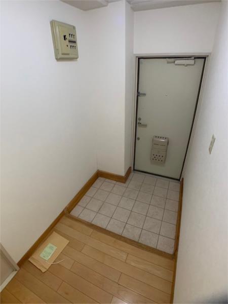 明石市朝霧北町マンション 玄関