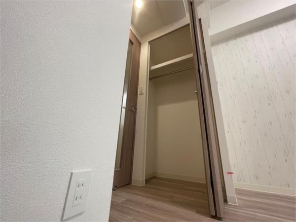 プレサンス三宮セントウエル 収納
