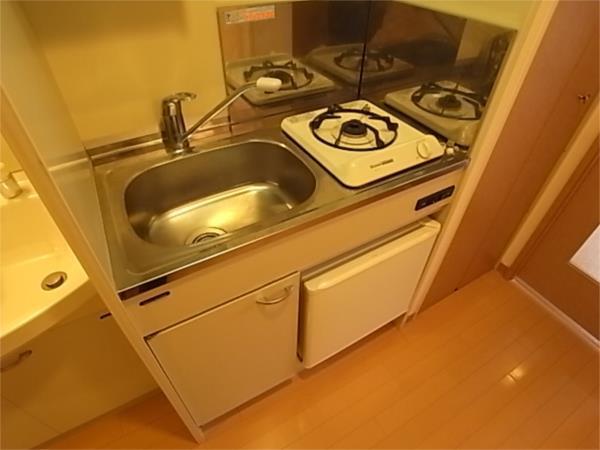 ロイヤルヒル神戸三ノ宮II キッチン