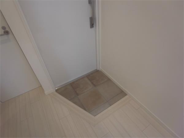 GKレジデンス深江 玄関