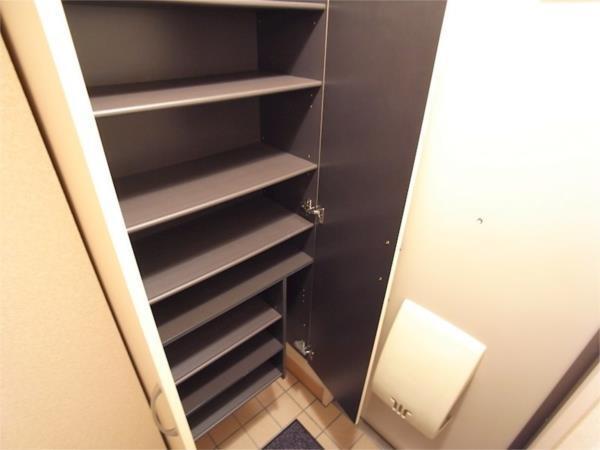 ユニヴェール霞ヶ丘 収納