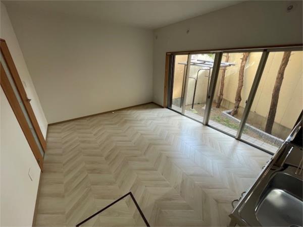 芦屋山の手朝日ヶ丘荘苑 リビング