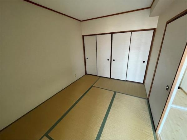 グランディアルネッサンス野崎通 リビング