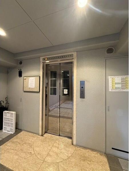 RICウエストコート四番街南棟2号館 部屋画像