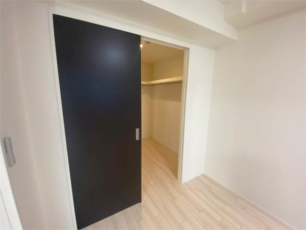 LUZ　KOBE 収納